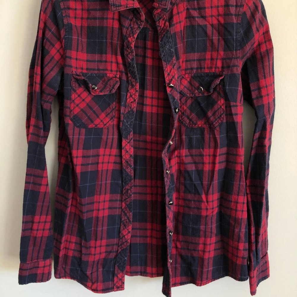 Forever 21 Plaid Long Sleeve Shirt